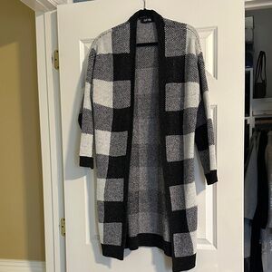 Black and White Checkered Long Cardigan